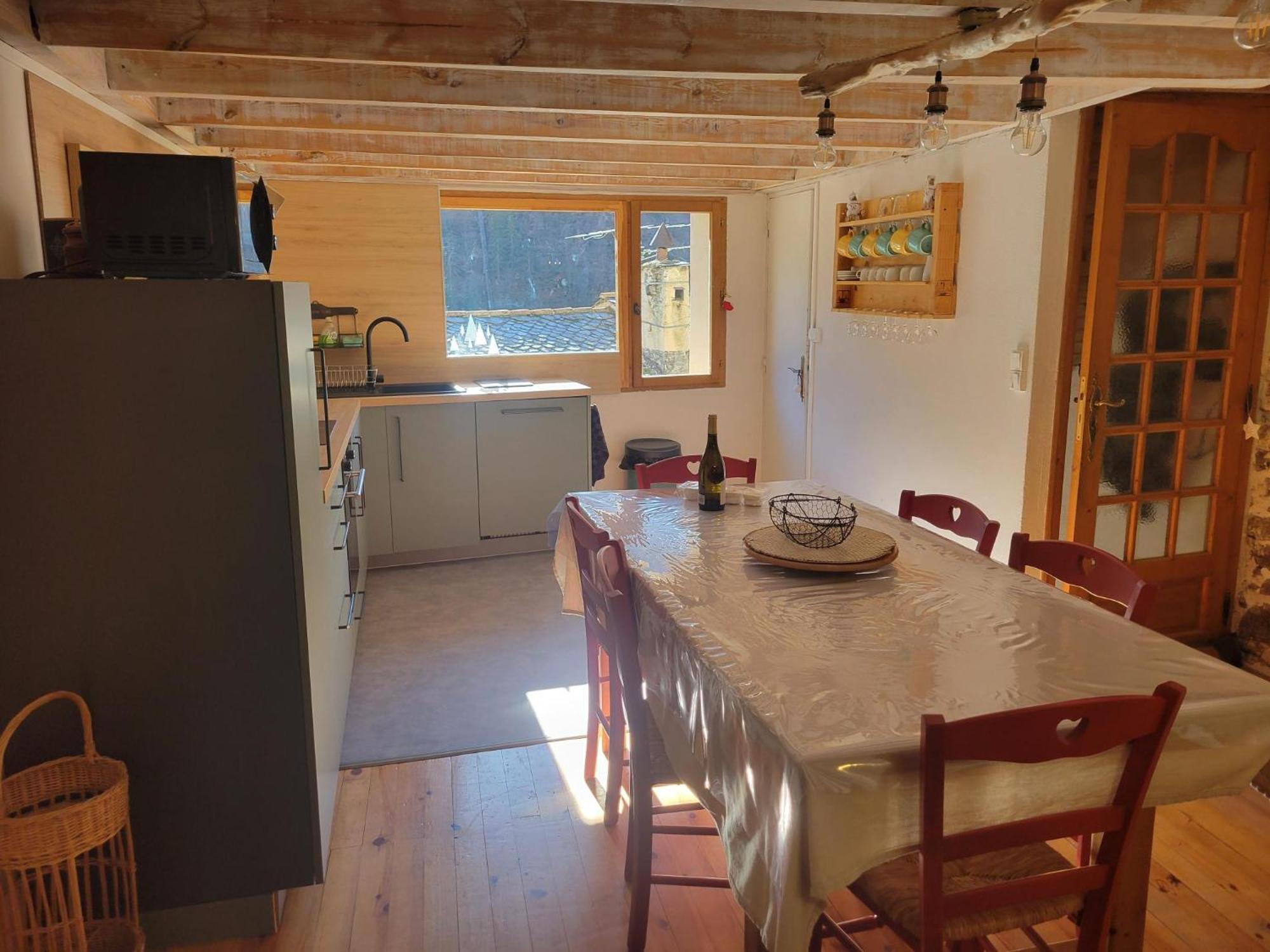 Paisible Maison Dans Les Pyrenees Fontpédrouse Exterior foto